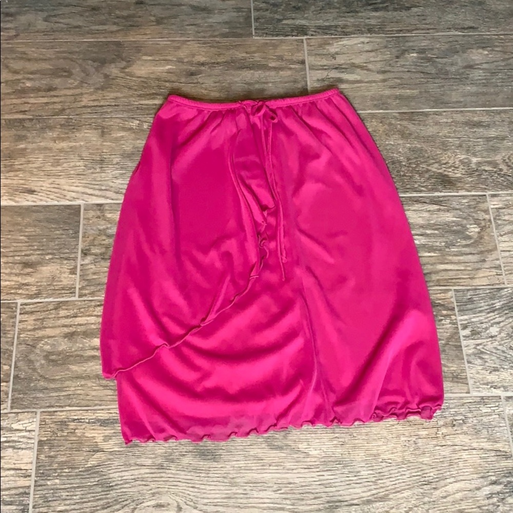 Expressions hot pink skirt size 10/12 short